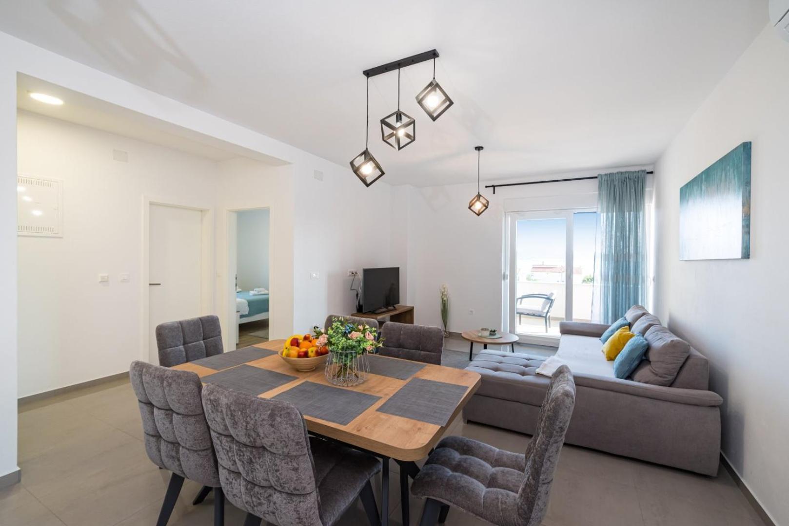 Crowonder Sun Dance Apartments With Heated Swimming Pool Seaview And Garden Sveti Filip i Jakov Exterior foto