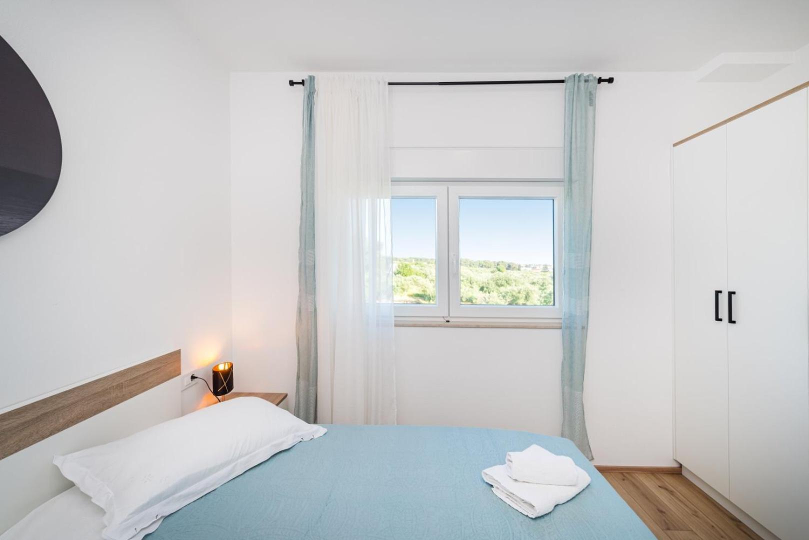 Crowonder Sun Dance Apartments With Heated Swimming Pool Seaview And Garden Sveti Filip i Jakov Exterior foto