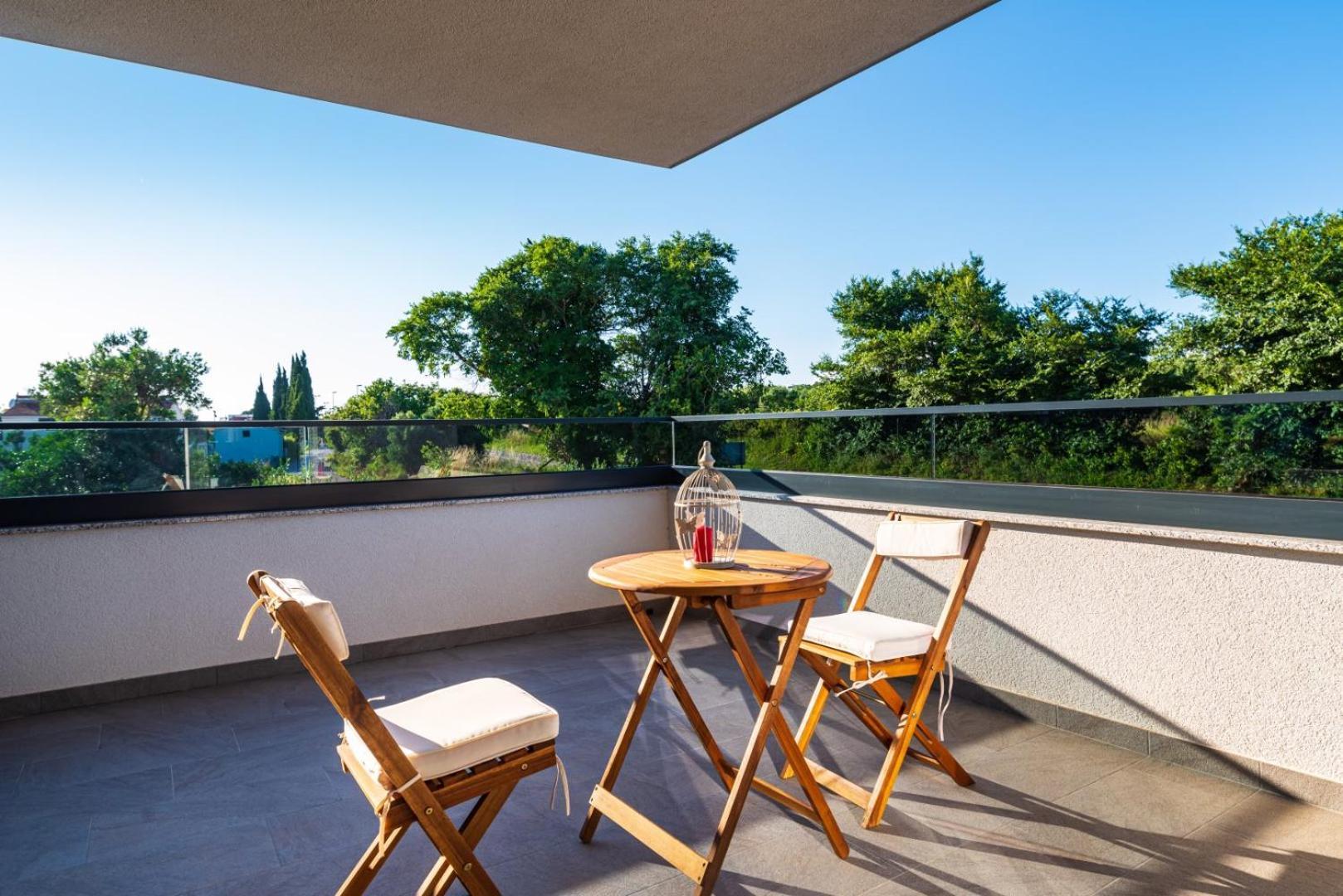 Crowonder Sun Dance Apartments With Heated Swimming Pool Seaview And Garden Sveti Filip i Jakov Exterior foto